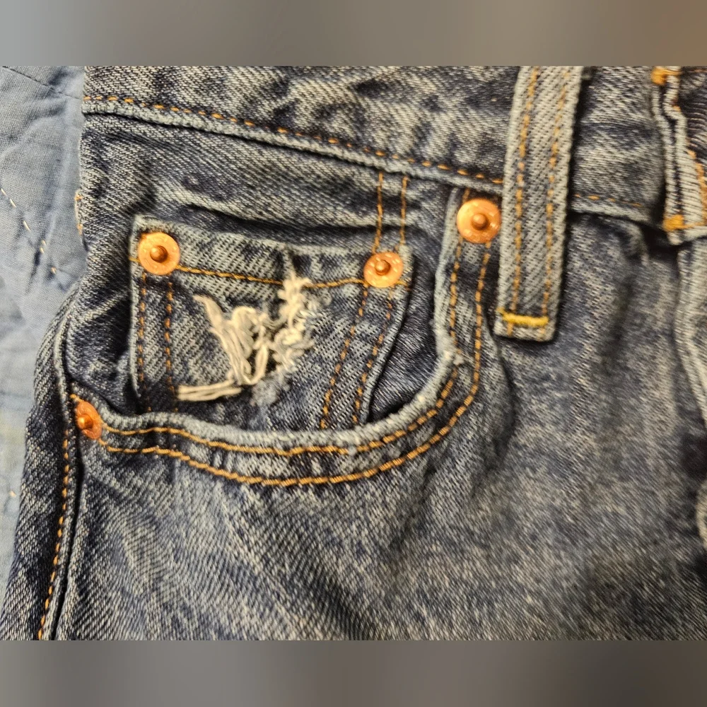 NWOT Blue Distressed Women's Jeans. Size: 24W 27L. - Picture 6 of 9